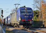 Siemens Vectron 494 von HUPAC durch Beuel - 04.12.2019