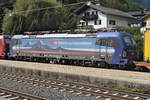 SBB Cargo International 193 523-8  Lahn  steht am Bahnhof Fritzens-Wattens, gekuppelt mit 193 467-8. Aufgenommen 25.8.2020.