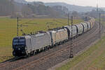 ELL 193 764 unterwegs für Frachtbahn mit Budamar 383 212 bei Harrbach 25.3.2022