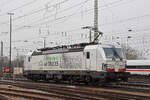 Siemens Vectron 193 597-2 durchfährt solo den badischen Bahnhof. Die Aufnahme stammt vom 16.03.2022.