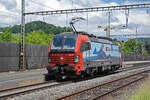 Siemens Vectron 193 470-2 durchfährt den Bahnhof Gelterkinden. Die Aufnahme stammt vom 29.05.2022.