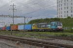 Siemens Vectron 193 717-6 durchfährt am 18.04.2024 solo den Bahnhof Pratteln.