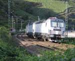 Nachschuss auf den Vectron-Überführungs-Zug bestehend aus 192 962 und 193 822-4, der am 03.10.2013 von der RailAdventure 139 558-1 gen Norden gezogen wurde. Aufgenommen in Oberwesel.