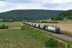 193 217 mit einem Getreidezug bei Harrbach Richtung Würzburg, 23.07.2015