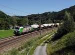 Die 193 831 mit einem Kesselzug am 01.07.2018 unterwegs bei Wernstein.