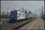 193 824 mit Güterzug in Nickelsdorf am 5.02.2019.