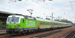 BTE BahnTouristikExpress GmbH/FlixTrain GmbH mit der Rpool Vectron   193 813-3  [NVR-Nummer: 91 80 6193 813-3 D-Rpool] und Wagengarnitur (leer) bei der Durchfahrt Bahnhof Flughafen