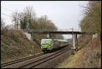 Flixtrain mit der Railpool Lok 193826 erreicht hier am 18.1.2020 um 11.02 Uhr mit dem Zug nach Hamburg den Ortsrand von Hasbergen.