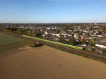 Eine Flixtrain Garnitur gezogen von einer 193 am 20.09.2020 in Langenfeld. Dieses Foto wurde mit einer DJI Drohne gemacht, der vorgeschriebene Abstand zum Gleis wurde hierbei eingehalten.