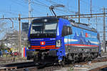 Siemens Vectron 193 528-7 durchfährt solo den Bahnhof Pratteln.