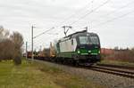 Am 28.03.21 führte 193 220 der ELL einen bis auf eine Ausnahme leeren Containerzug durch Greppin Richtung Bitterfeld.