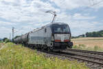 X4E -864 ist mit einen Kesselzug in Richtung Norden unterwegs,gesehen am 21.07.2021 bei Kerzell.