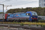 Siemens Vectron 193 531-1 durchfährt den Bahnhof Pratteln.