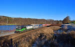 193 754 mit einem KLV am 22.12.2021 bei Sandbach.