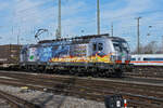 Siemens Vectron 193 282-1 durchfährt den badischen Bahnhof.