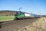 193 267-2 mit einem Aufliegerzug bei Kerzell am 23.03.2022