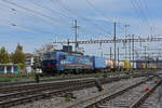 Siemens Vectron 193 535-2 durchfährt den Bahnhof Pratteln.