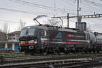 Siemens Vectron 193 659-0 durchfährt am 17.01.2023 den Bahnhof Pratteln.