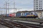 Siemens Vectron 193 282-1 durchfährt am 02.02.2023 den Bahnhof Pratteln.