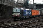 SIEMENS-VECTRON 193 851 zog einen intermodal am 28.02.14 durch hh-harburg