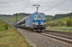 193 848-9 ist mit einen Autozug am 13.10.16 in Richtung Süden bei Himmelstadt unterwegs.