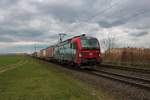 SBB Cargo International Siemens Vectron 193 469-4 mit KLV Zug am 11.04.21 bei Altheim (Dieburg)