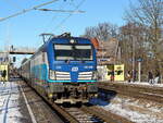 193 290 (NVR-Nummer: 91 80 6193 297-4 D-ELOC) Vectron mit einem Eurocity EC in Richtung Zossen bei der Durchfahrt durch den Bahnhof Dabendorf am 22.