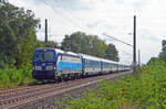 Mit dem EC 174 nach Hamburg am Haken rollt 193 296 am 05.10.23 durch Marxdorf Richtung Falkenberg(E).