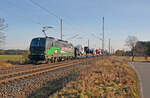Mit dem MAN-Zug aus Polen rollt 193 946 der RFO am 17.12.23 durch Wittenberg-Labetz Richtung Dessau.