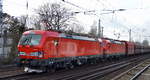Doppeltraktion 193 304-3 + 193 302-7 mit Erzzug ab Rostock nach Eisenhüttenstadt am 16.02.18 Berlin-Hirschgarten.