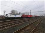 CD Cargo 193 585 Vectron AC mit einem Güterzug wartet in Mělník am 10.01.2021 auf die Abfahrt.