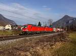 Die 193 355 und die 193 356 mit einem KLV-Zug am 06.02.2021 unterwegs bei Oberaudorf.