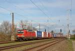 193 377 führte am 13.04.21 einen KLV-Zug durch Saarmund Richtung Potsdam.