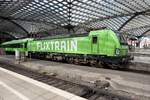 Mit ein Zug nach Hamburg steht FlixTrain 193 861 am 24 September 2020 in Köln Hbf.