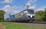 Lokomotive 193 817-4 am 30.09.2022 mit dem LKW-Walter-Zug in Lintorf.