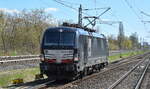 CFL Cargo Deutschland GmbH, Niebüll [D] mit der MRCE Vectron  X4 E - 629  [NVR-Nummer: 91 80 6193 629-3 D-DISPO] am 12.04.23 Durchfahrt Bahnhof Berlin Hohenschönhausen.