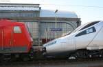 752 004-2 und ETR 610 001 im Kalrsuher Hbf von der Seite 13.5.08