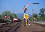 103 190 vor dem FD 1917 am 08.05.1991 in Bingen Bahnhof.