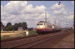 103127 hat hier am 11.07.1993 gerade den Bahnhof Lengerich hinter sich gelassen und ist auf der Rollbahn zum nächsten Halt in Münster unterwegs.
