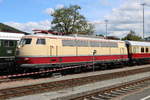 DB Museum E03 001 am 05.05.19 beim Bahnhofsfest in Miltenberg