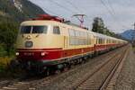 103 245 als AKE Sonderzug  Goldenes Dachl  nach Innsbruck kurz hinter Kufstein am 13.9.25.