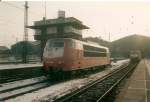 Die Frankfurter 103 156 auf einem Lokwartegleis in Leipzig im Februar 1998