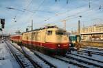 103 245 am 14.12.08 mit dem CNL 483 aus Kobenhagen bei den Einfahrt in den Hbf Mnchen