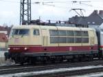 TEE 103 245-7 der DB fuhr am 20.03.2009 mit einem IC durch Mnchen-Pasing aus Richtung Mnchen Hbf.