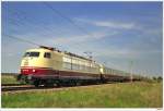 DB 103 235 mit dem D16145 auf der Rckfahrt vom Heizhaus Strasshof nach Wien/FJB; kurz vor Helmahof, 25.4.2010.