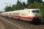 Die 103 235-8 zieht den IC1817 aus Hamburg Altona nach kln durch Angermund am 27.06.2010