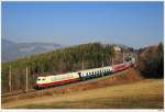 103 235 mit dem Rudolf Steiner Express (SDZ D17176, Cakovec – Neudrfl); zw. Eichberg & Kb am Semmering, 26.2.2011