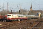 103 235-8 (DB) fhrt am 27. Mrz 2011 um 18:11 Uhr mit dem IC2417 durch Mlheim Styrum