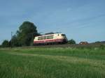 Was zum...! Da staunten wir am 23.Mai 2011 ganz schn als uns dies vor die Linse fuhr. 103 245 als Lz bei Halach.