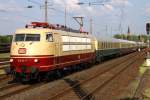 Die 103 113-7 zieht den IC 2417 von Flensburg nach Kln durch Mlheim Styrum am 28.05.2012